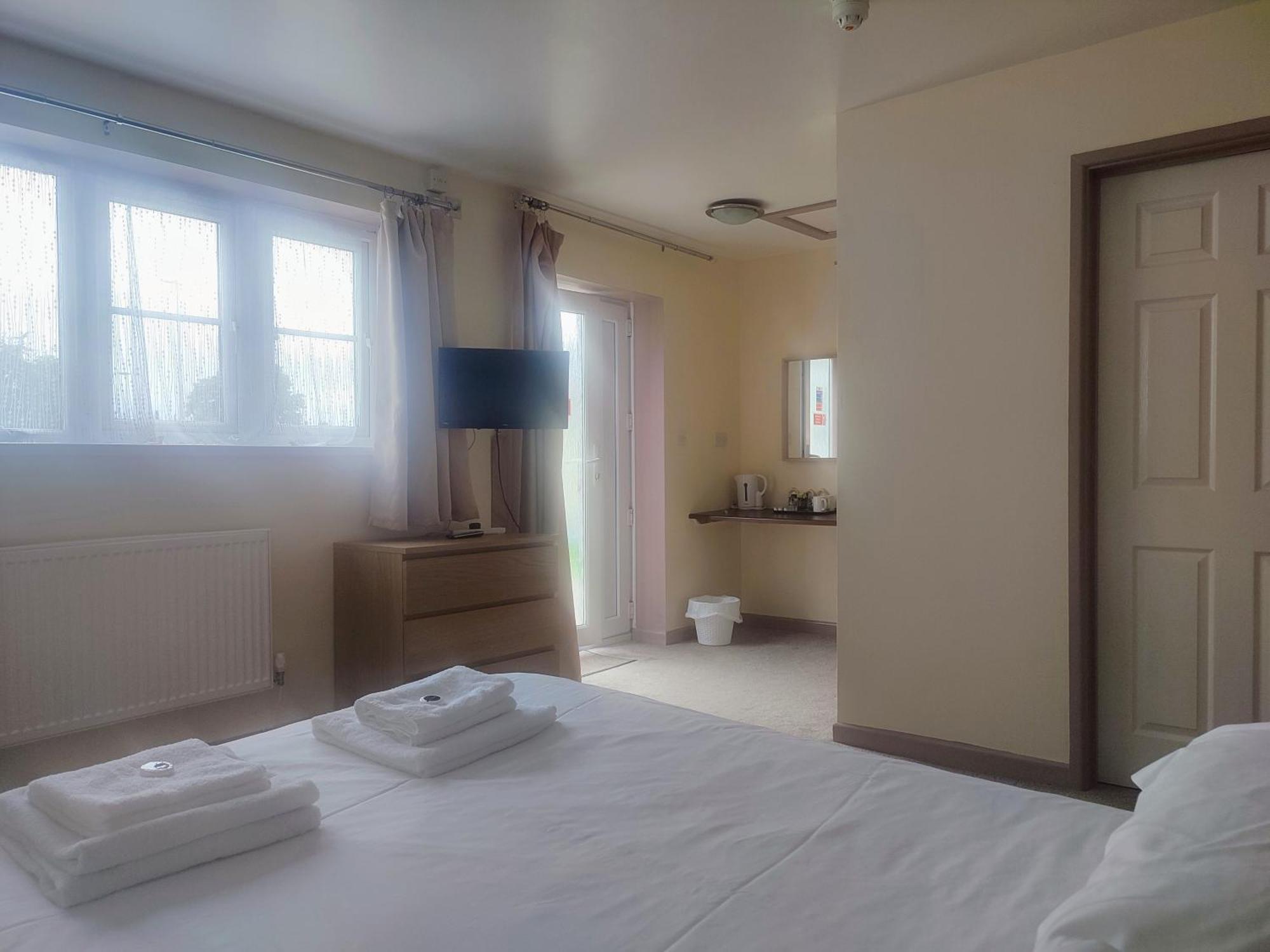 Tadross Hotel Кардифф Экстерьер фото